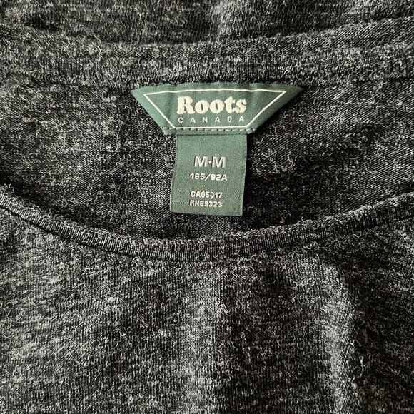 Roots l Rayon Blend Black Tee - Picture 5 of 6